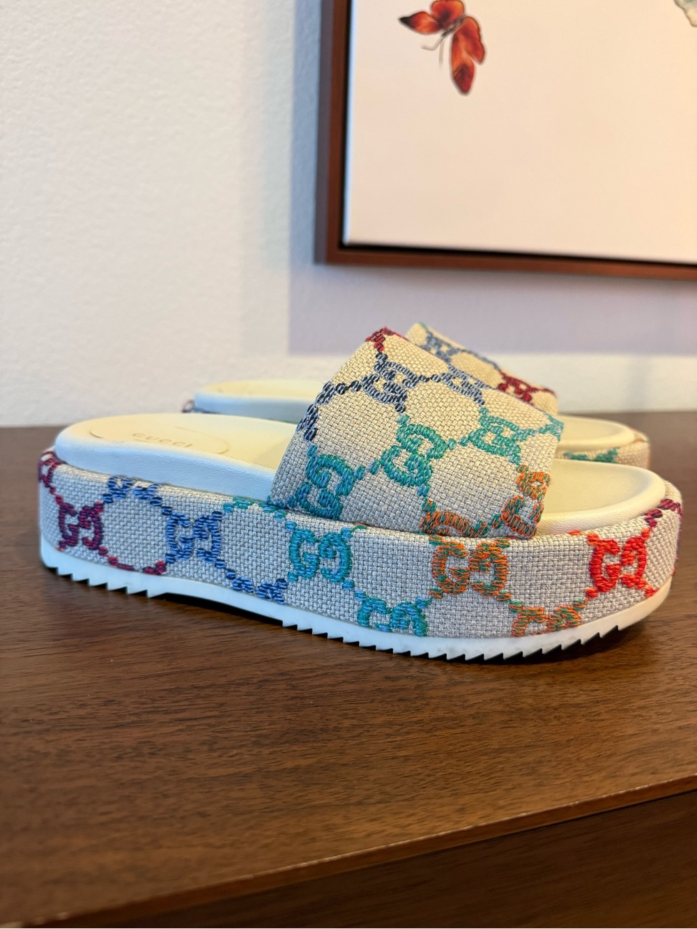 Gucci Cream Multicolor GG Platform Slide Sandals - Picture 3 of 3